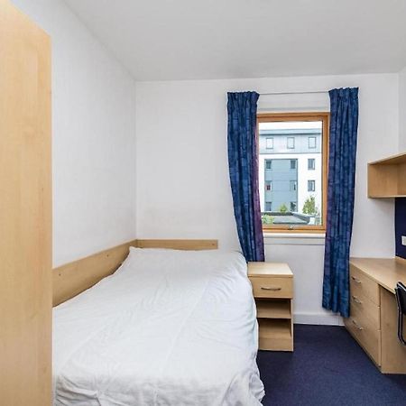 En Suite Rooms, Gillingham - Sk Esterno foto