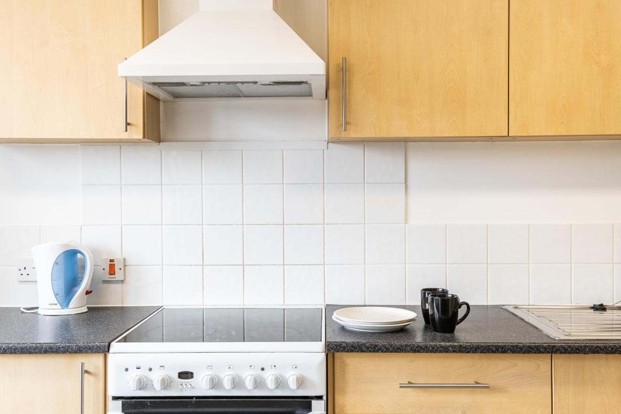 En Suite Rooms, Gillingham - Sk Esterno foto
