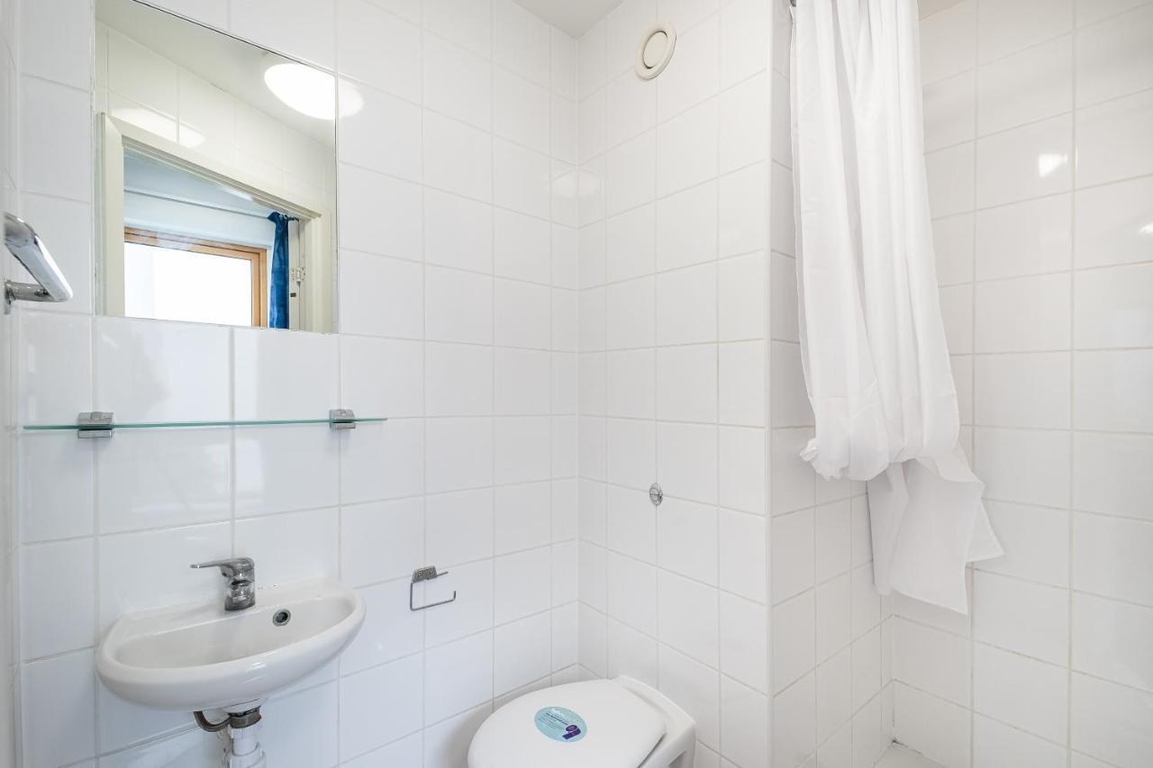 En Suite Rooms, Gillingham - Sk Esterno foto