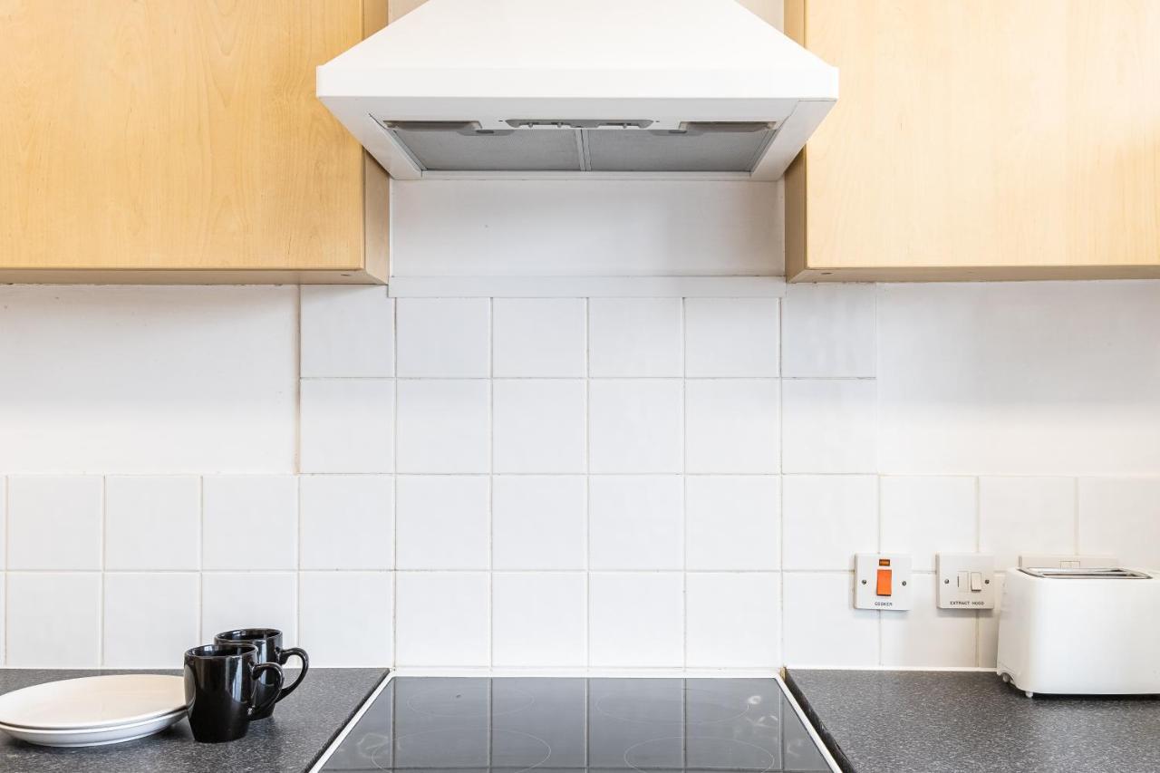 En Suite Rooms, Gillingham - Sk Esterno foto