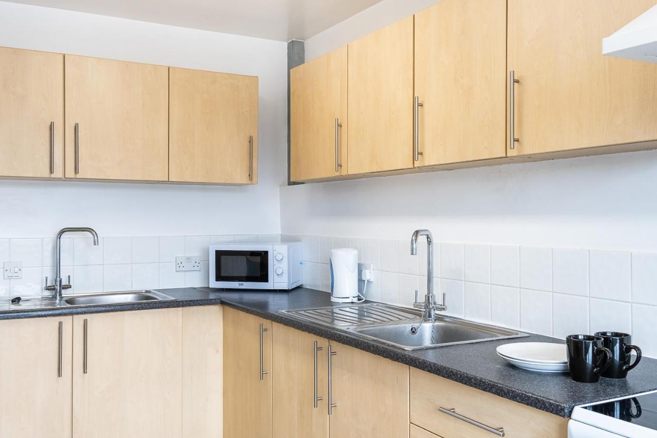 En Suite Rooms, Gillingham - Sk Esterno foto