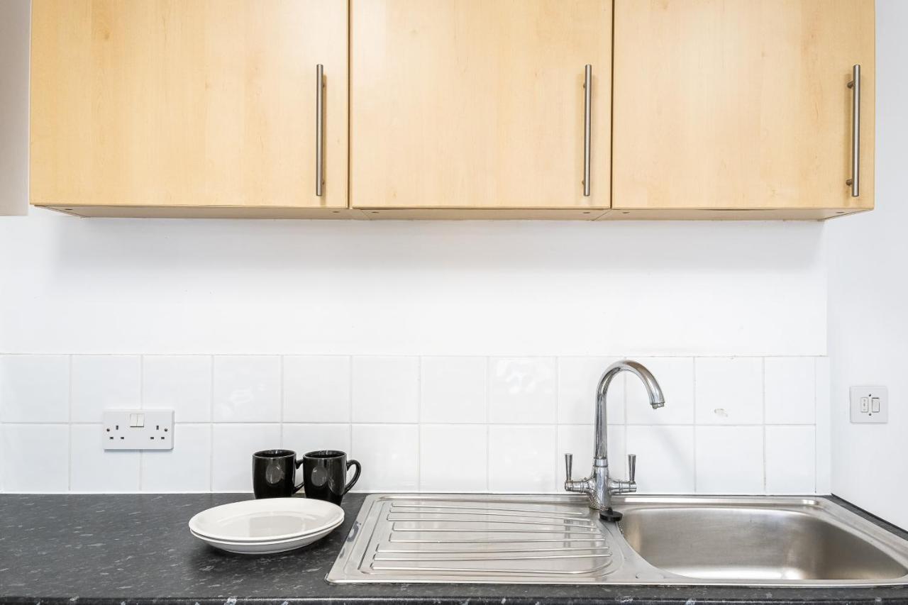 En Suite Rooms, Gillingham - Sk Esterno foto