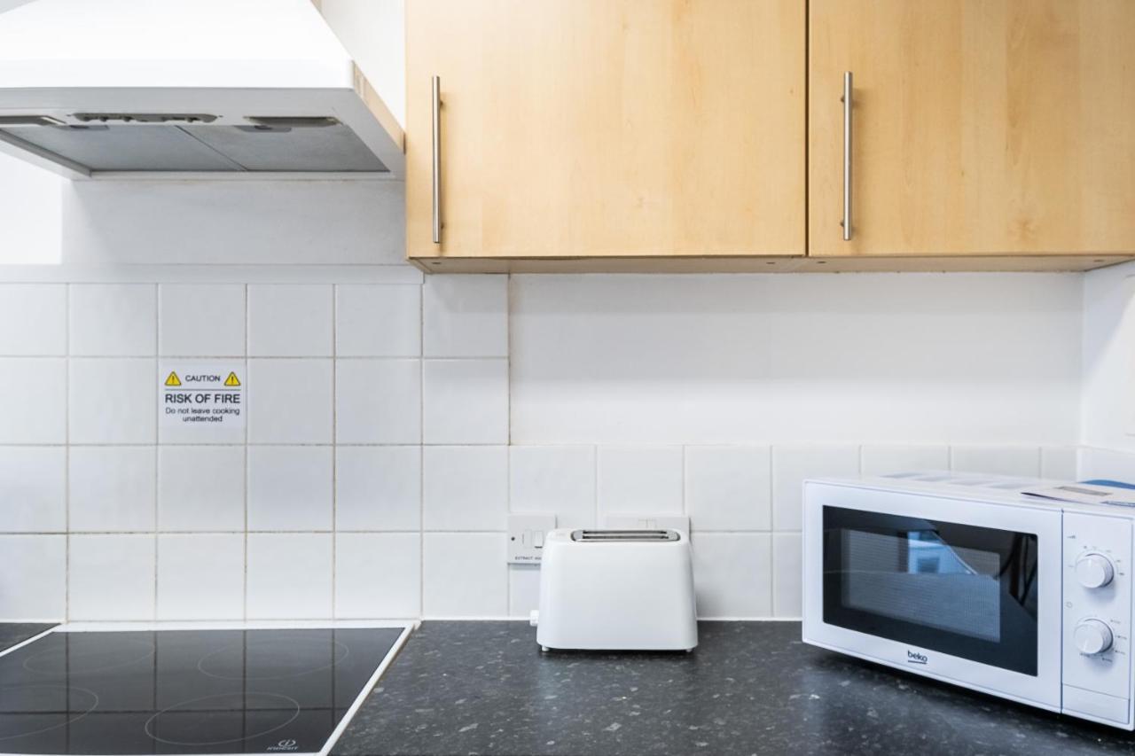 En Suite Rooms, Gillingham - Sk Esterno foto