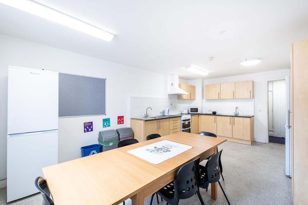 En Suite Rooms, Gillingham - Sk Esterno foto